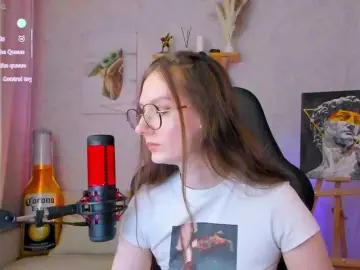 -Lovely  live sex cam