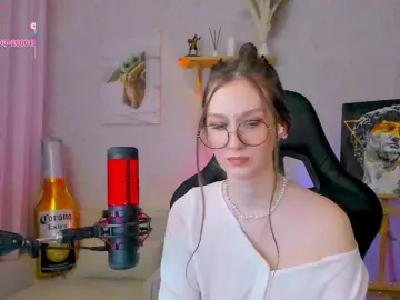 -Lovely  live sex cam