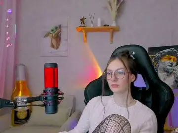 -Lovely  live sex cam