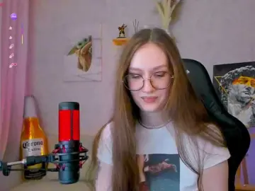 -Lovely  live sex cam