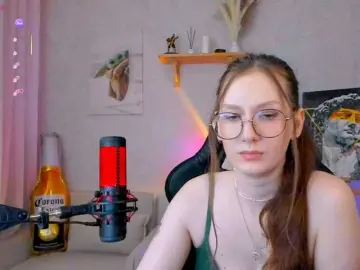 -Lovely  live sex cam