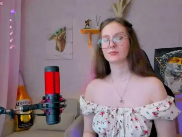 -Lovely  live sex cam