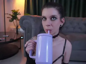 LylithMoon  live sex cam