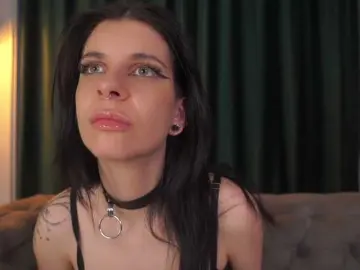 LylithMoon  live sex cam