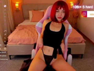 MissDilara  live sex cam