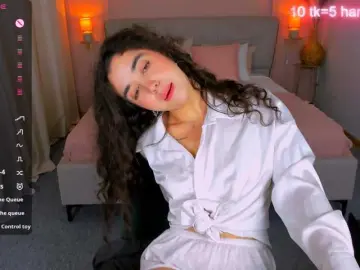 MissDilara  live sex cam