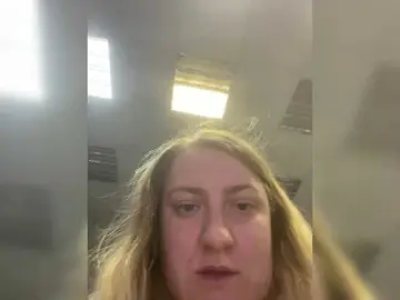 SashulyaAsd  live sex cam