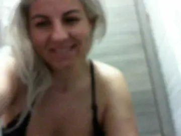 Elyseblue  live sex cam