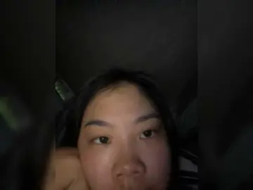 Huongan  live sex cam