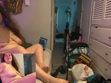 AdoraMeUtDominum  live sex cam