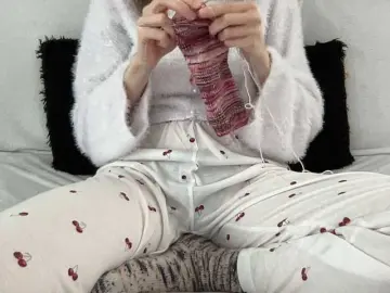 BestyBoobs  live sex cam