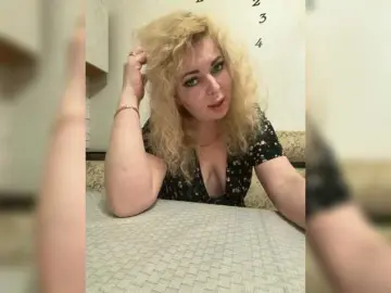 Koshechka911  live sex cam
