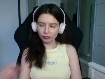 LariceHoney  live sex cam