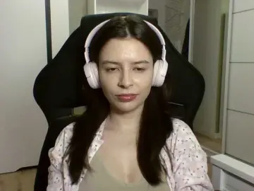 LariceHoney  live sex cam