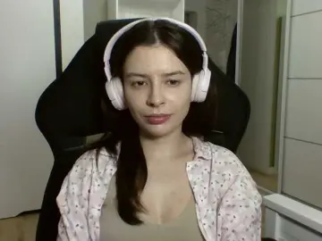 LariceHoney  live sex cam