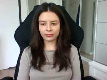 LariceHoney  live sex cam