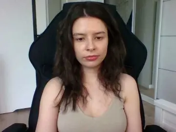 LariceHoney  live sex cam