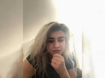Nika-Licka  live sex cam