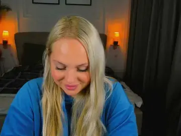 NikollaBlond  live sex cam