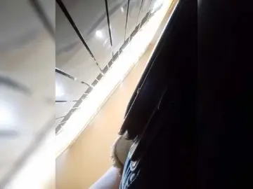 SweetAss1  live sex cam