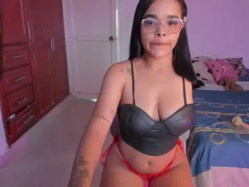 Tatiana25  live sex cam