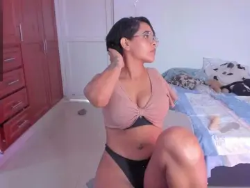 Tatiana25  live sex cam