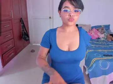 Tatiana25  live sex cam