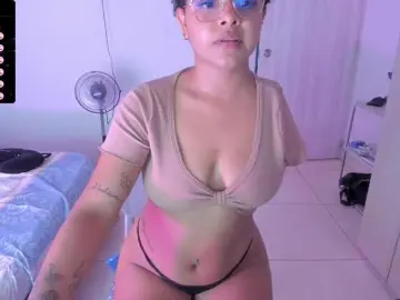Tatiana25  live sex cam