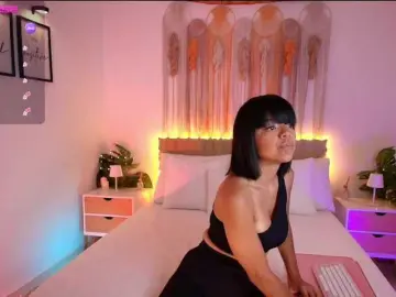 EvyOwens  live sex cam