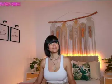 EvyOwens  live sex cam