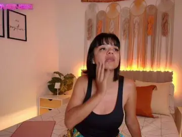 EvyOwens  live sex cam