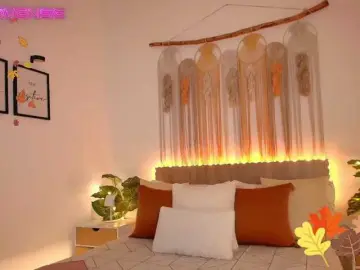 EvyOwens  live sex cam