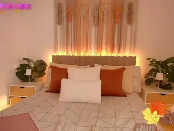 EvyOwens  live sex cam