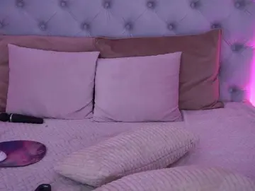 GraceHotDavies  live sex cam