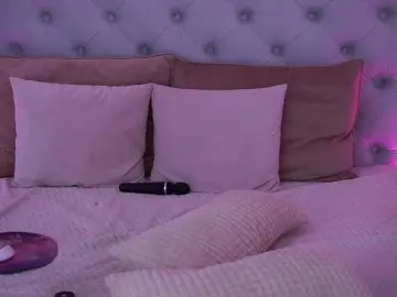 GraceHotDavies  live sex cam