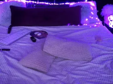 GraceHotDavies  live sex cam