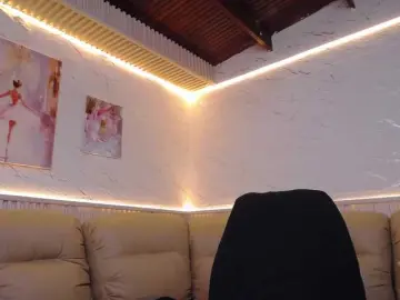 KimberlySkinny  live sex cam