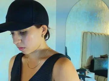 Vittoria-Contii  live sex cam