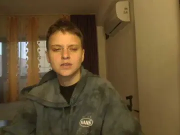 Sarahb  live sex cam