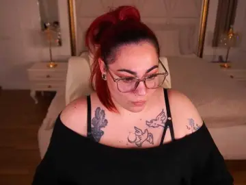 AmazonkaStarrr  live sex cam