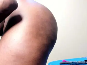 Ebony-Doll  live sex cam