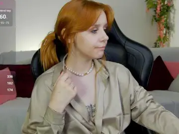 Rachel-lips  live sex cam