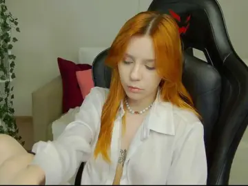 Rachel-lips  live sex cam