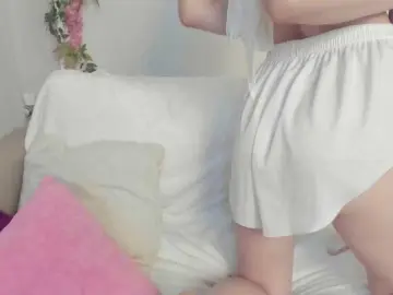 Rachel-lips  live sex cam