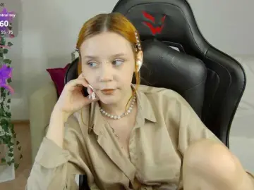 Rachel-lips  live sex cam