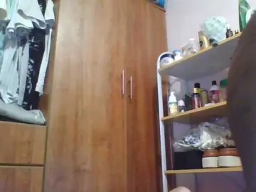 Thickbirdie05  live sex cam