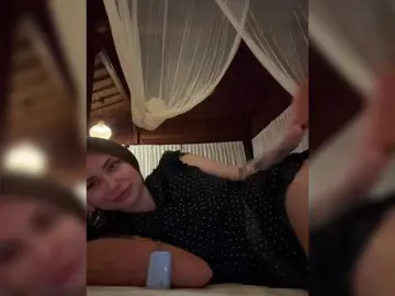 -LeiaProseccina-  live sex cam