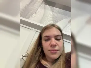 -Tiki-Riki-  live sex cam