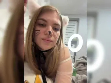 -Tiki-Riki-  live sex cam