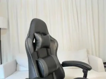 SaraDesireXO  live sex cam